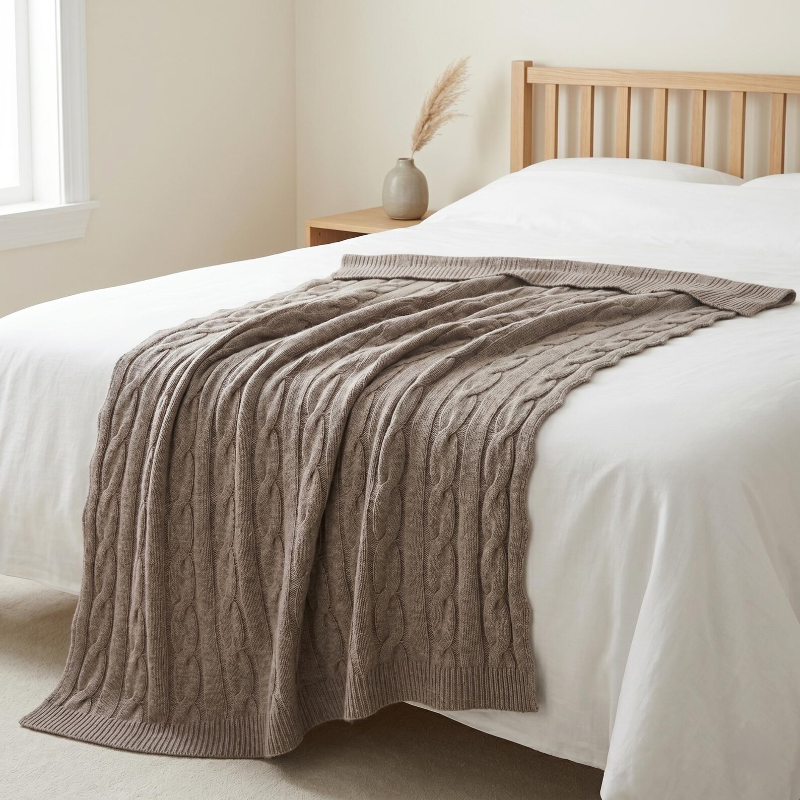 The Heritage Cable Throw - Image 2