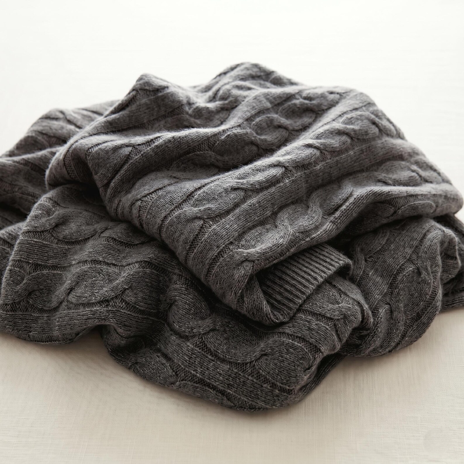 The Heritage Cable Throw - Image 6