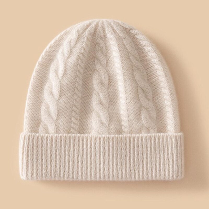 The Cashmere-Blend Classic Cable Beanie