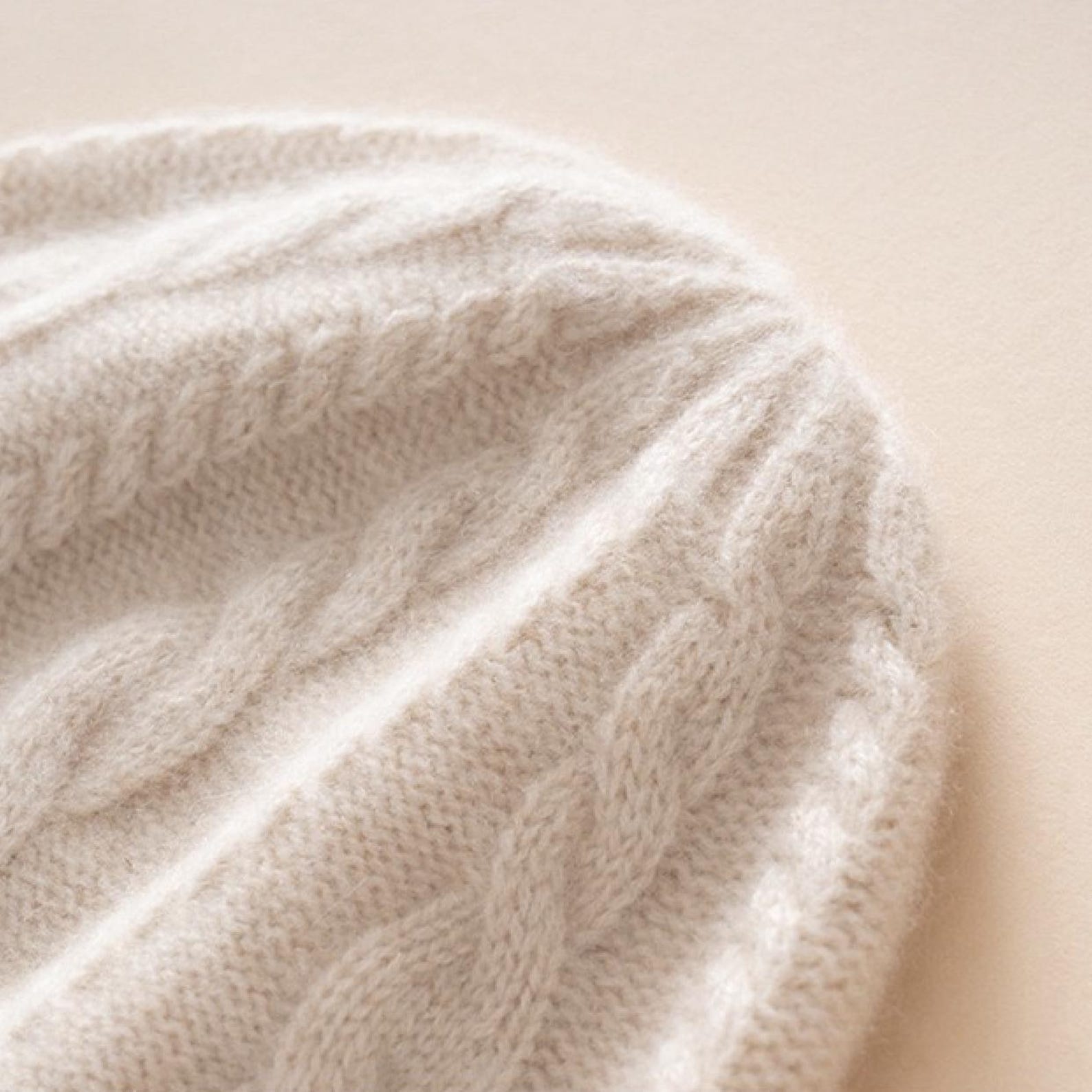 The Cashmere-Blend Classic Cable Beanie - Image 2